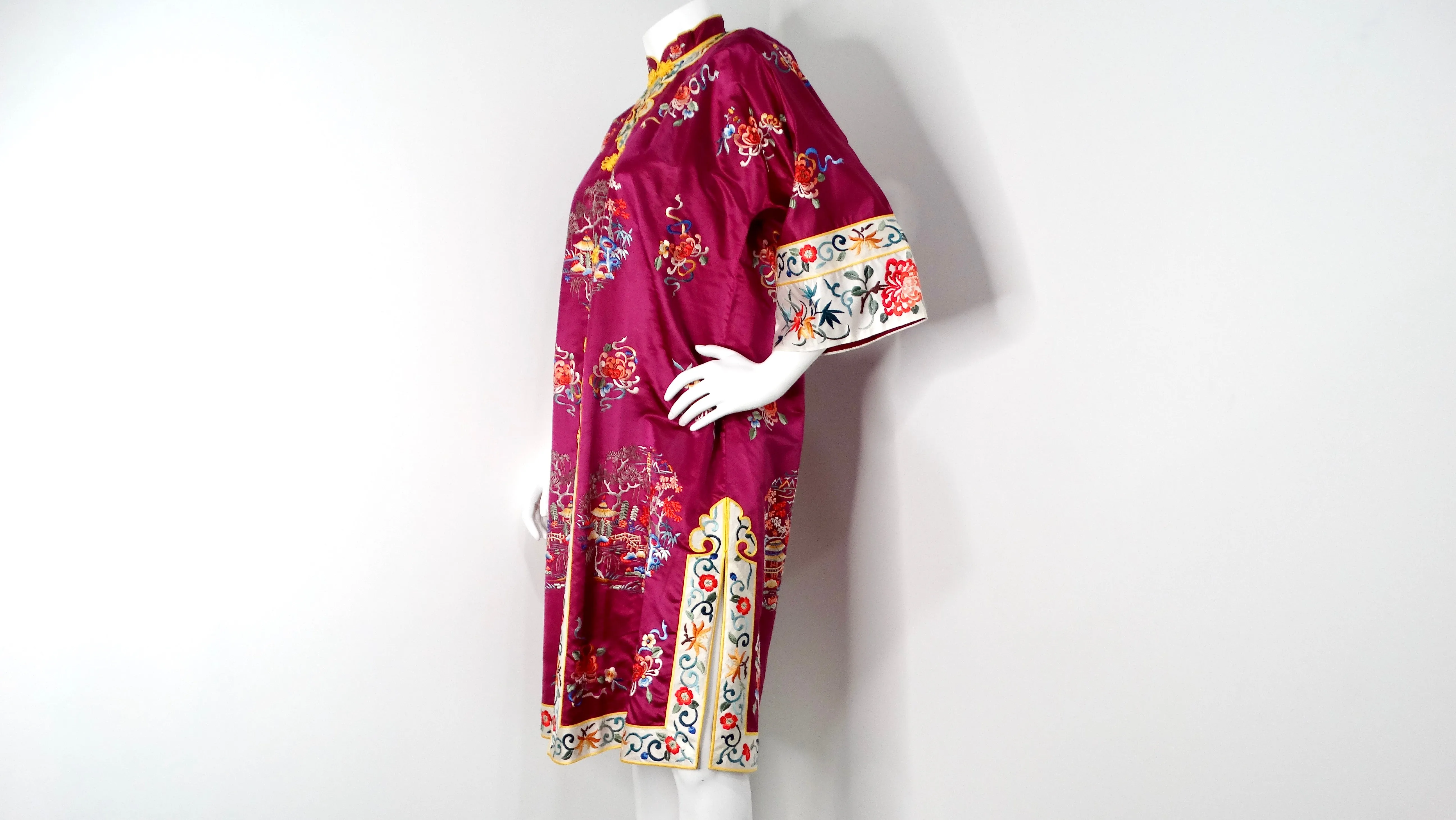 1950s Lily Chinese Purple Embroidered Floral Print Silk Blend Jacket