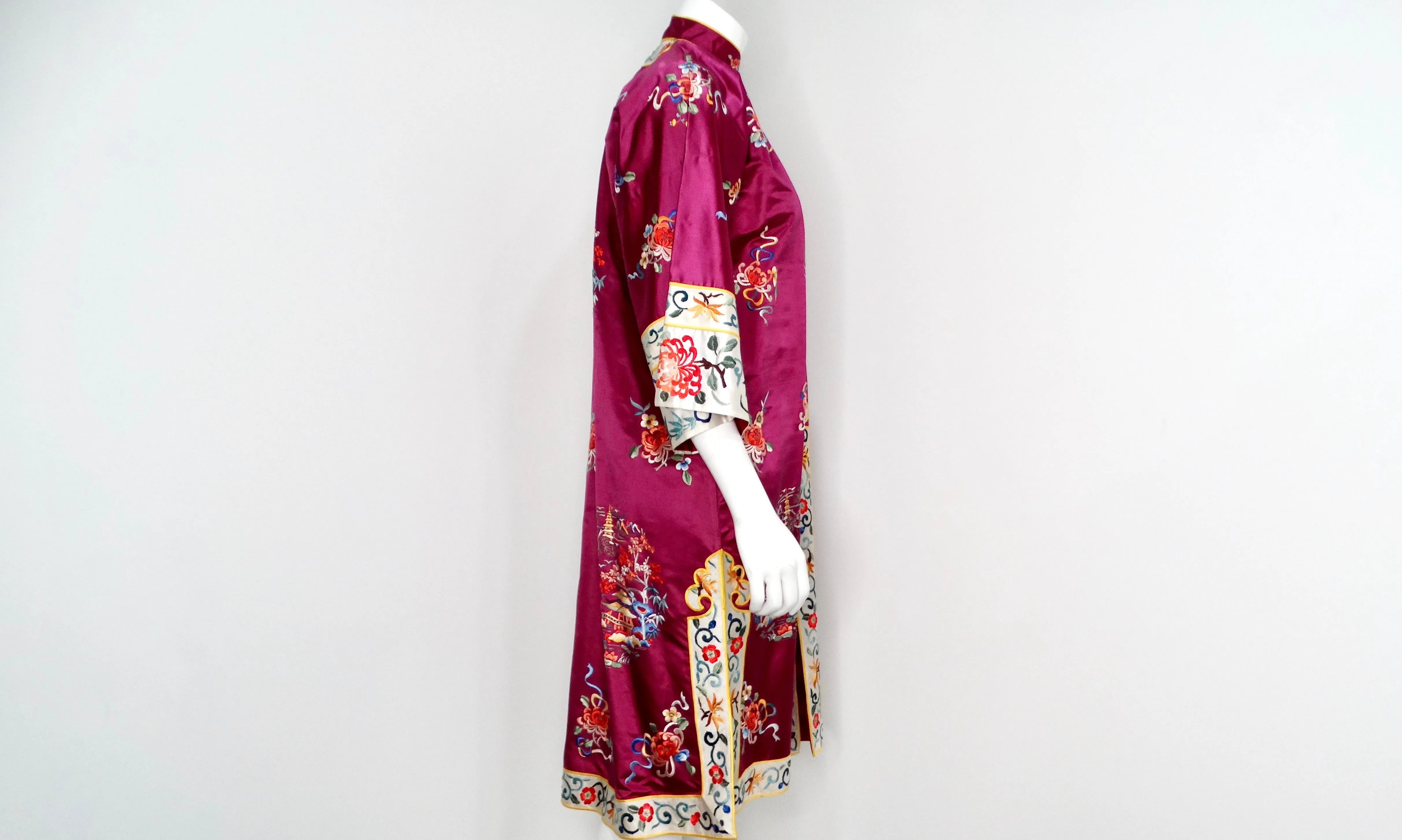 1950s Lily Chinese Purple Embroidered Floral Print Silk Blend Jacket