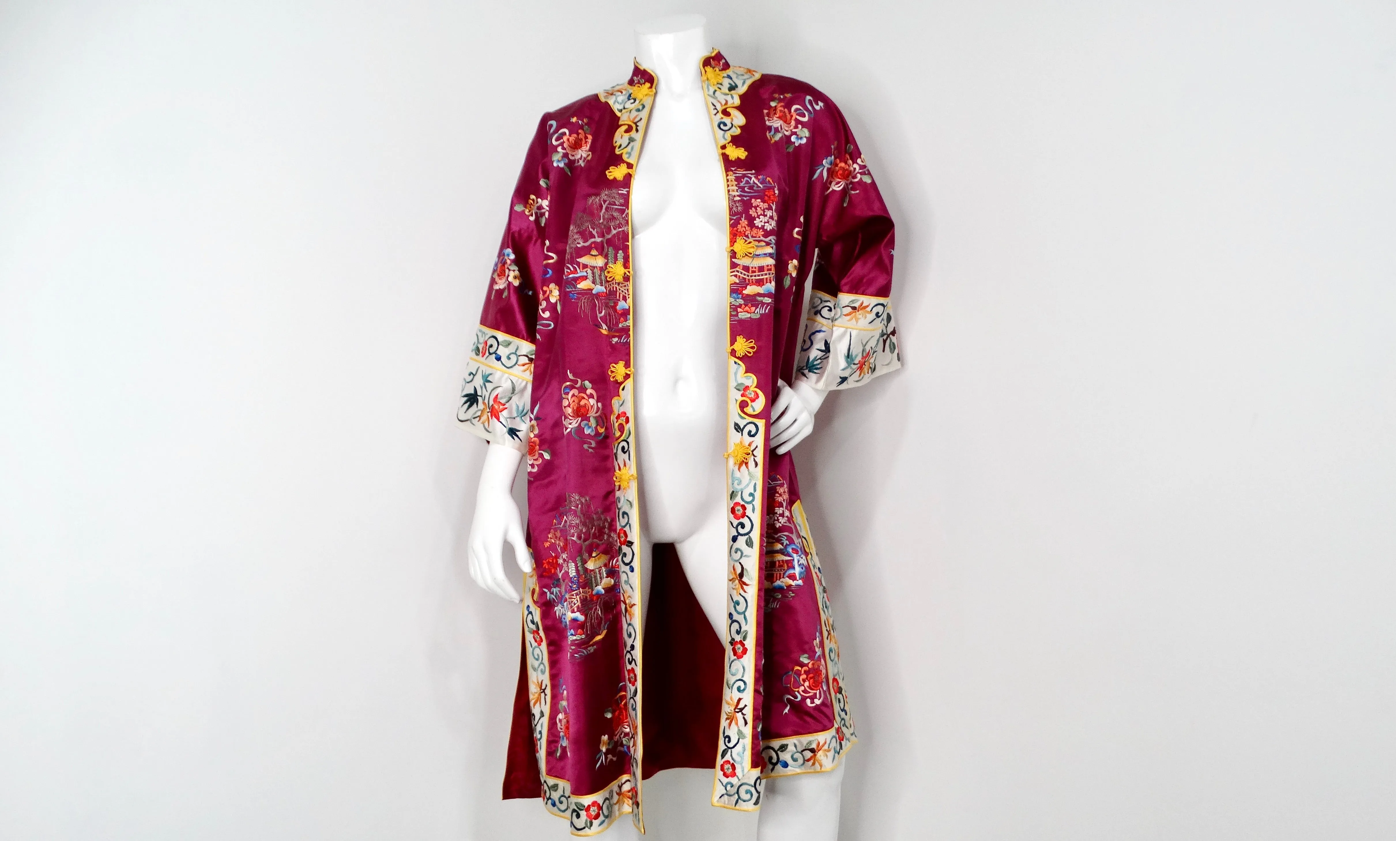 1950s Lily Chinese Purple Embroidered Floral Print Silk Blend Jacket