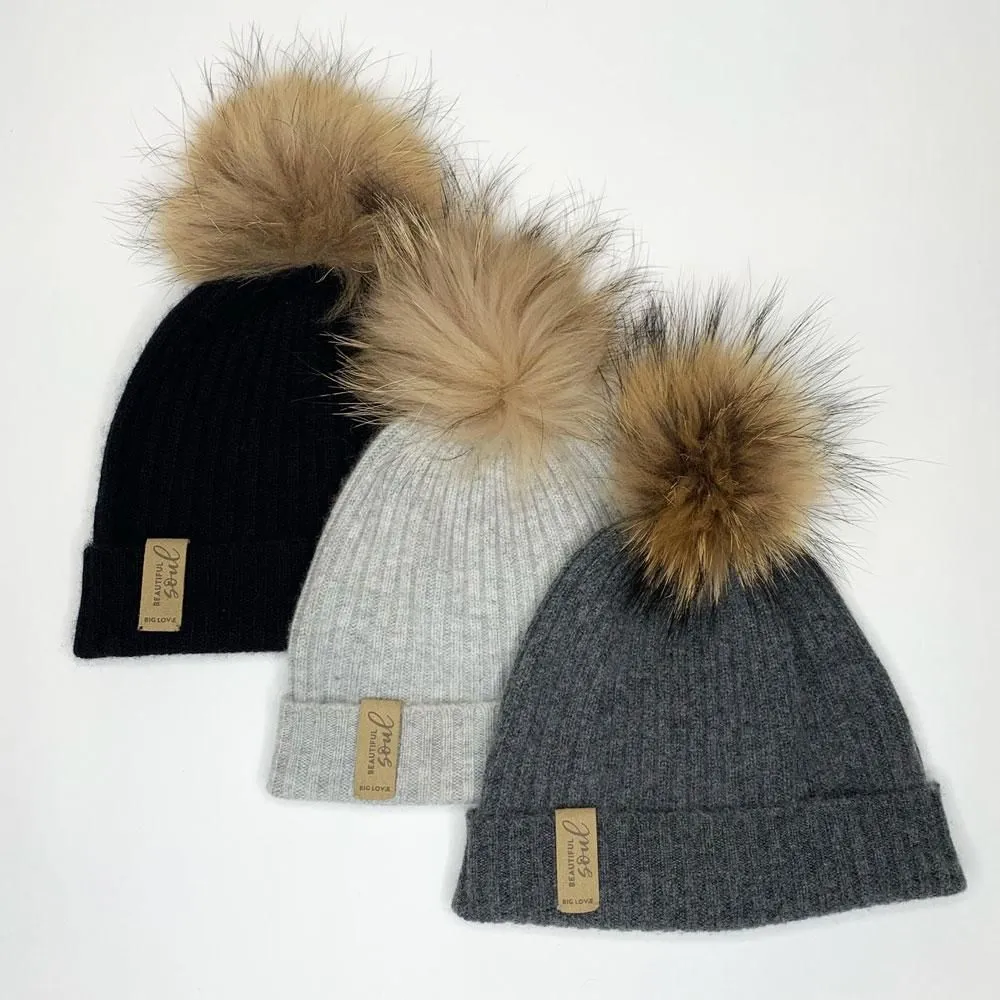 BEAUTIFUL SOUL CASHMERE HAT | SILVER