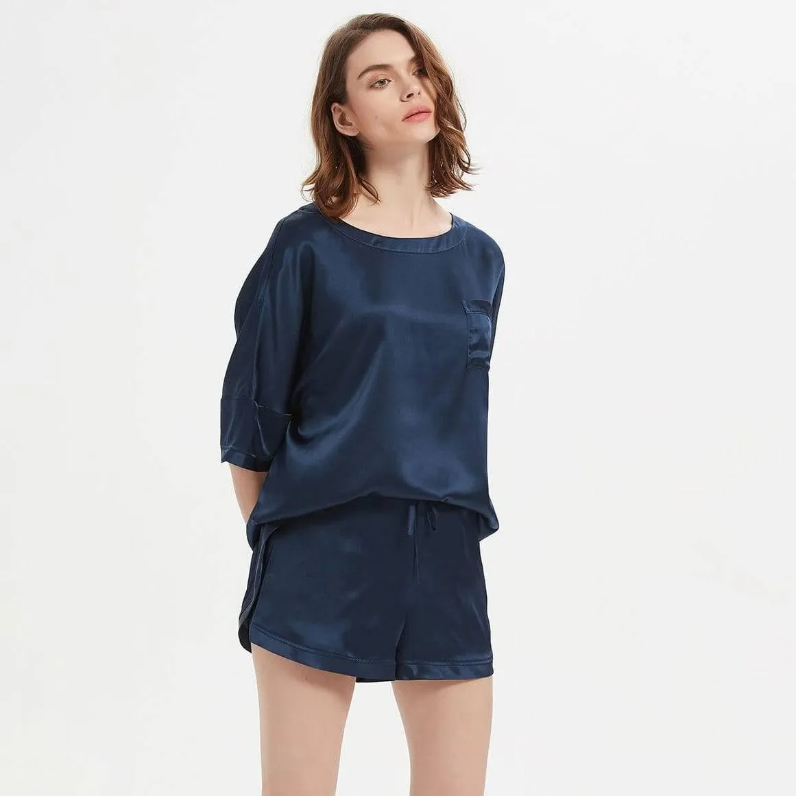 Classic Round Necked Half Sleeves Short Silk Pajamas Set