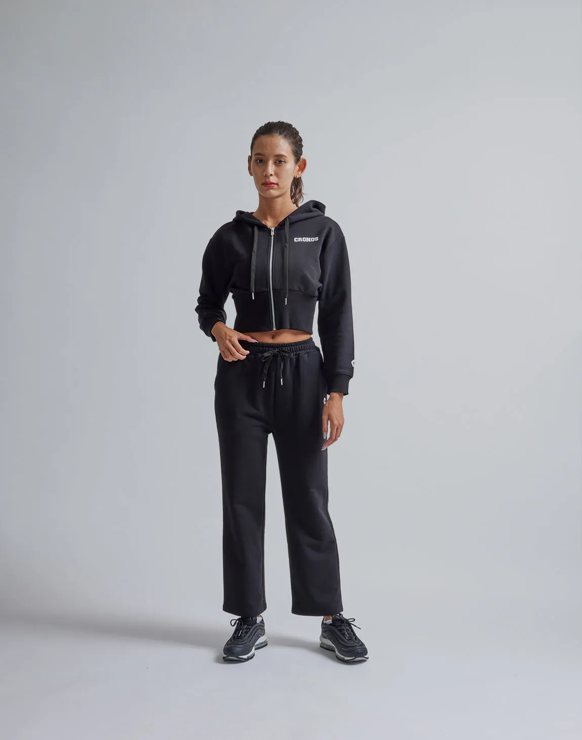 CRONOS WOMEN HIP LOGO FLARE PANTS【BLACK】