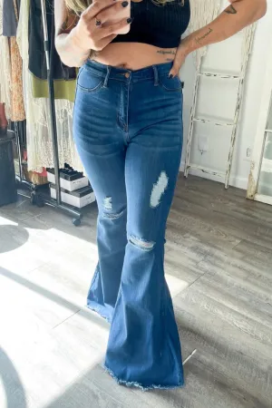 Highwaist Distressed Bell Bottoms
