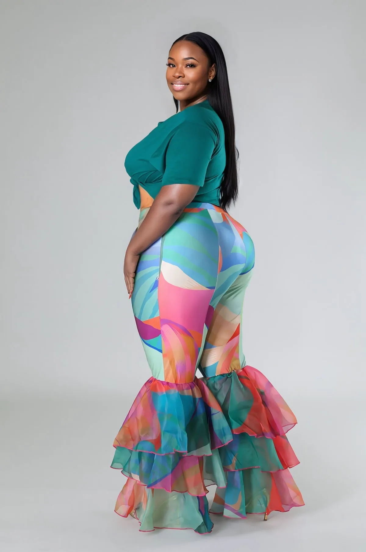 HP1467PXP - RUFFLE TIER FLARE BOTTOM PANTS (PLUS)