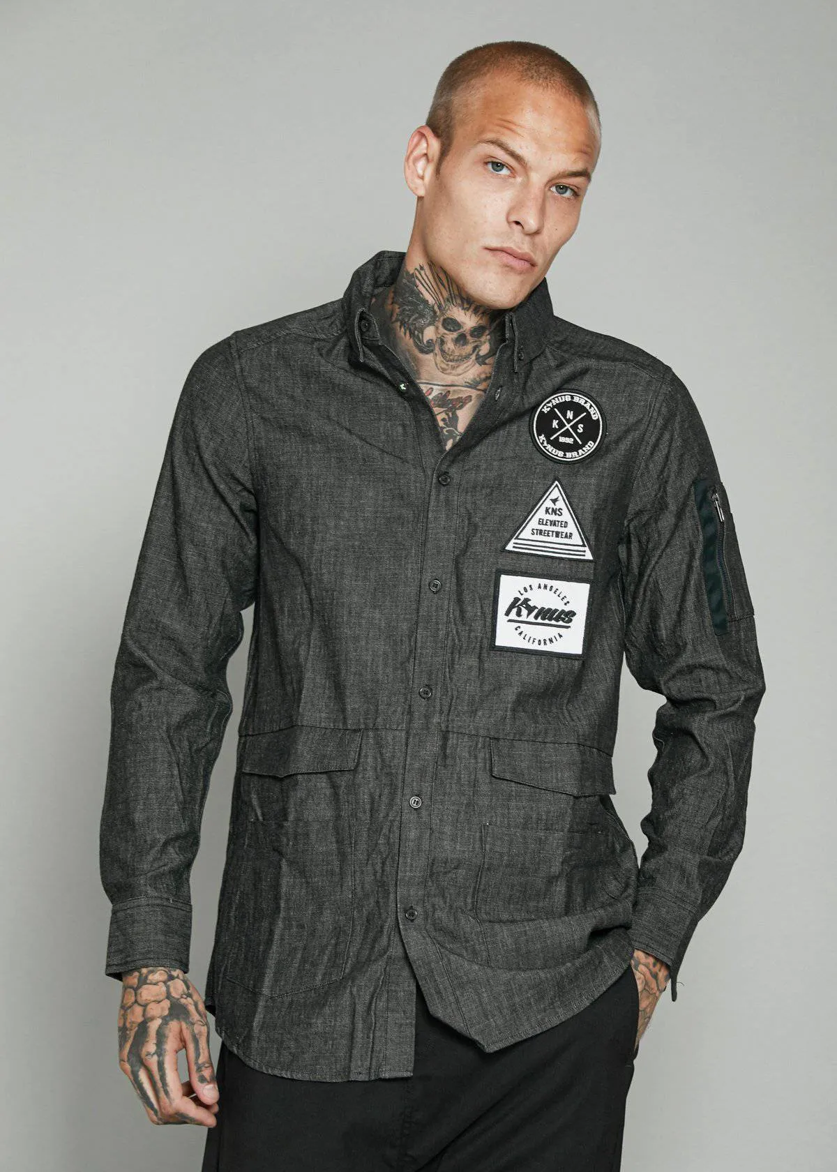 Konus Men's Essential Chambray Button Down Shirt in Charcoal Black