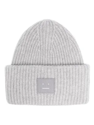 Large face logo beanie