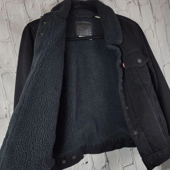 Levis solid black ex boyfriend button front sherpa jean trucker jacket