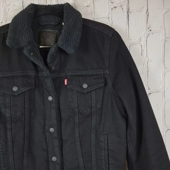 Levis solid black ex boyfriend button front sherpa jean trucker jacket