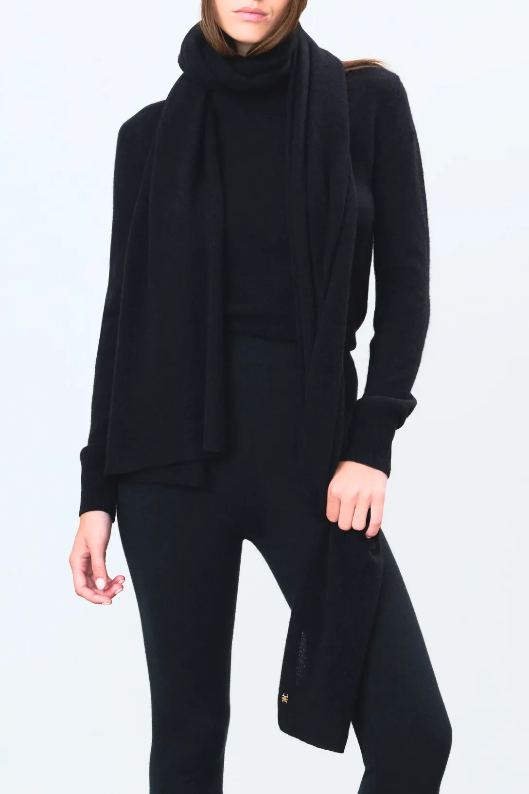 Luca Scarf | Black