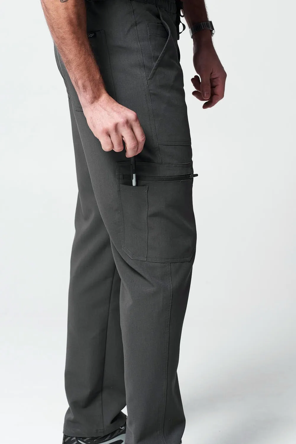 Men's Straight-Cut 9-Pocket Cargo Pants