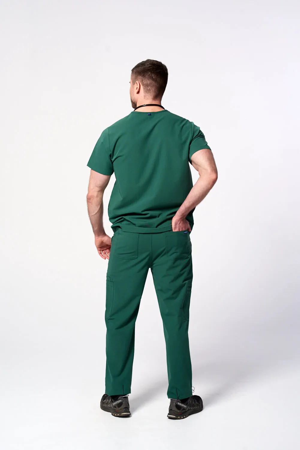 Men's Straight-Cut 9-Pocket Cargo Pants