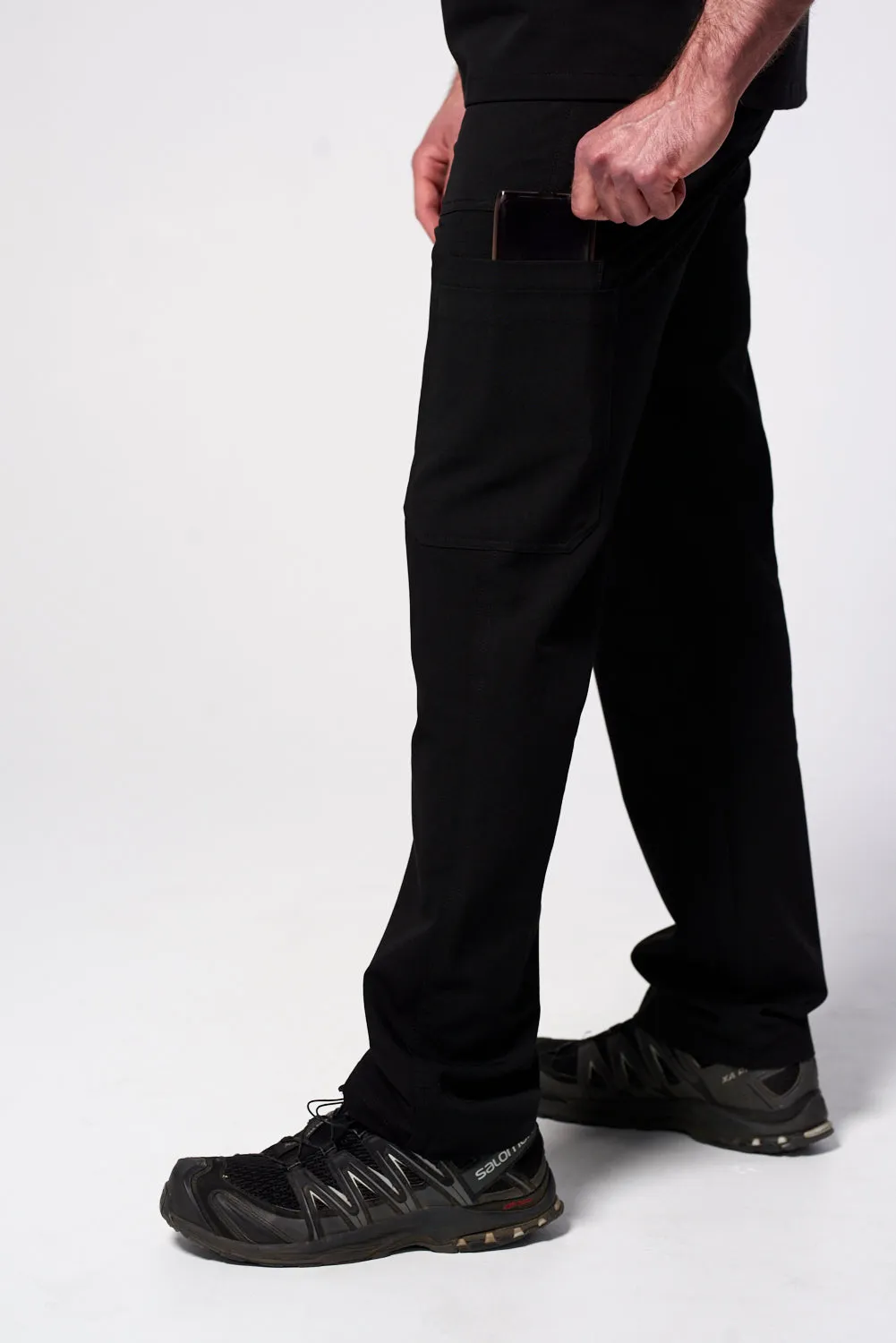 Men's Straight-Cut 9-Pocket Cargo Pants
