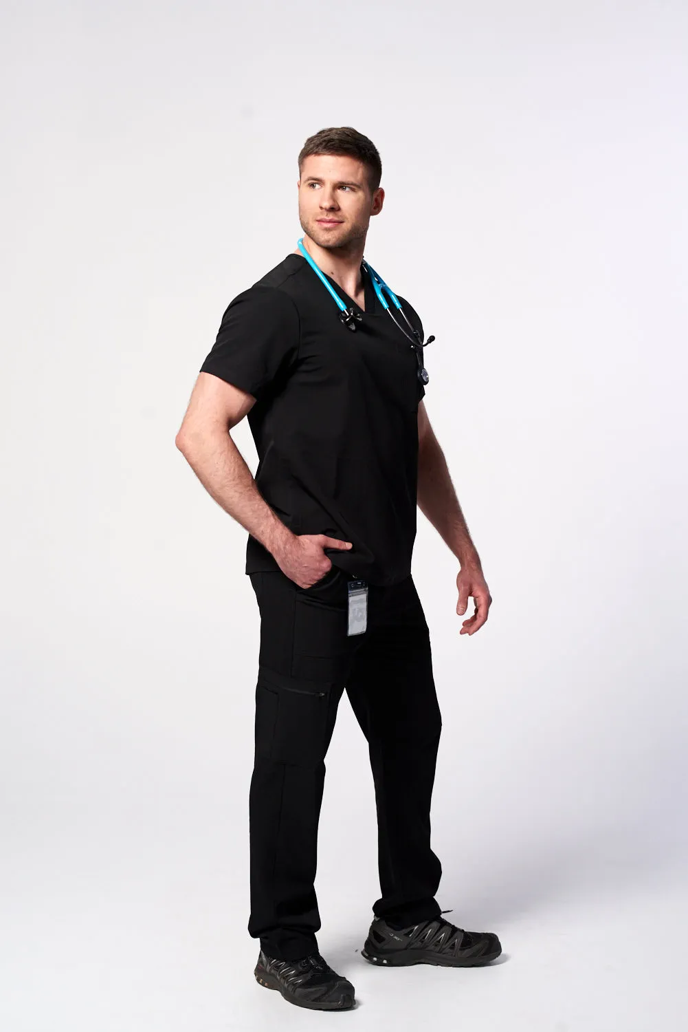 Men's Straight-Cut 9-Pocket Cargo Pants