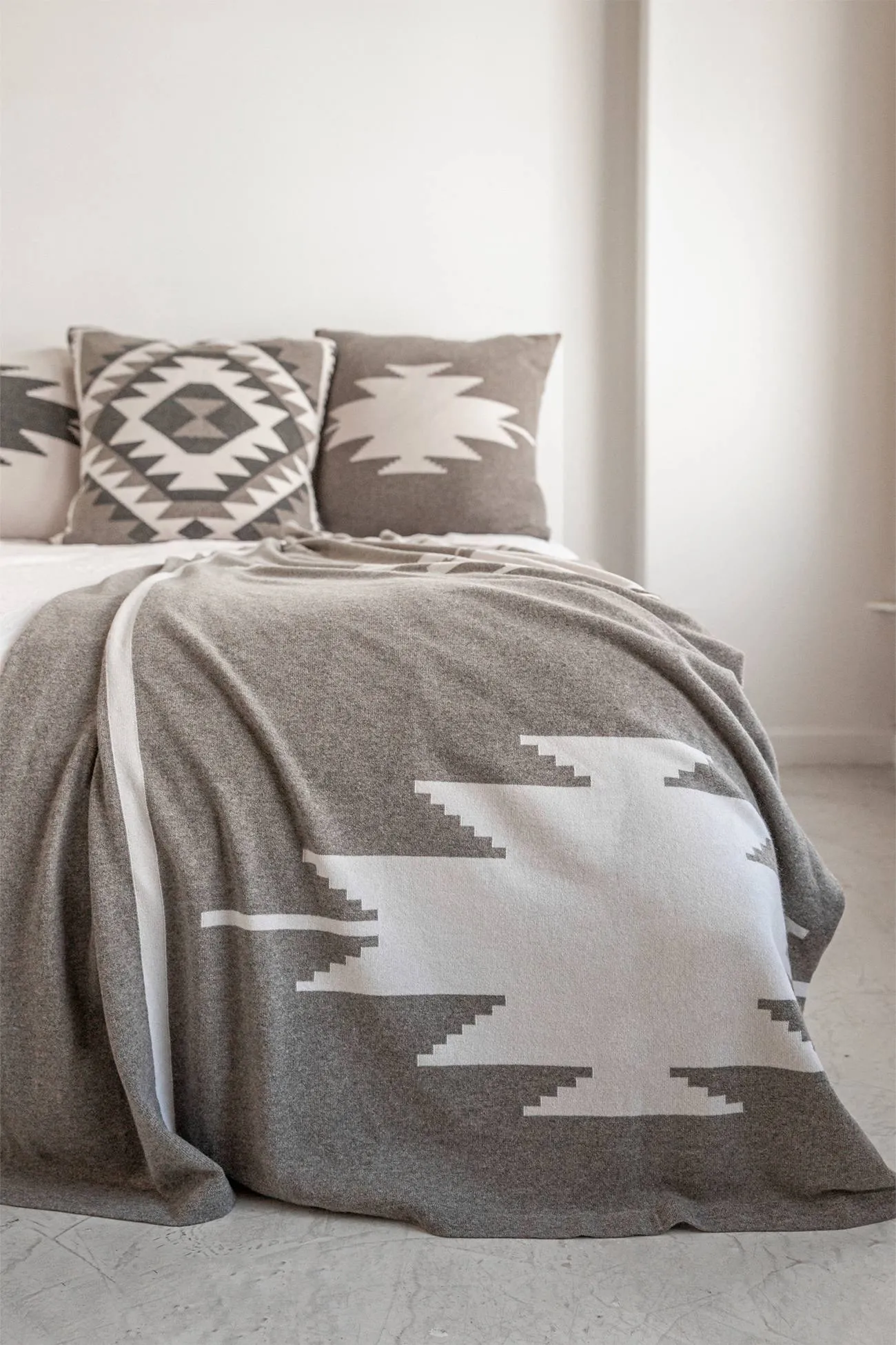 MONTANA BLANKET
