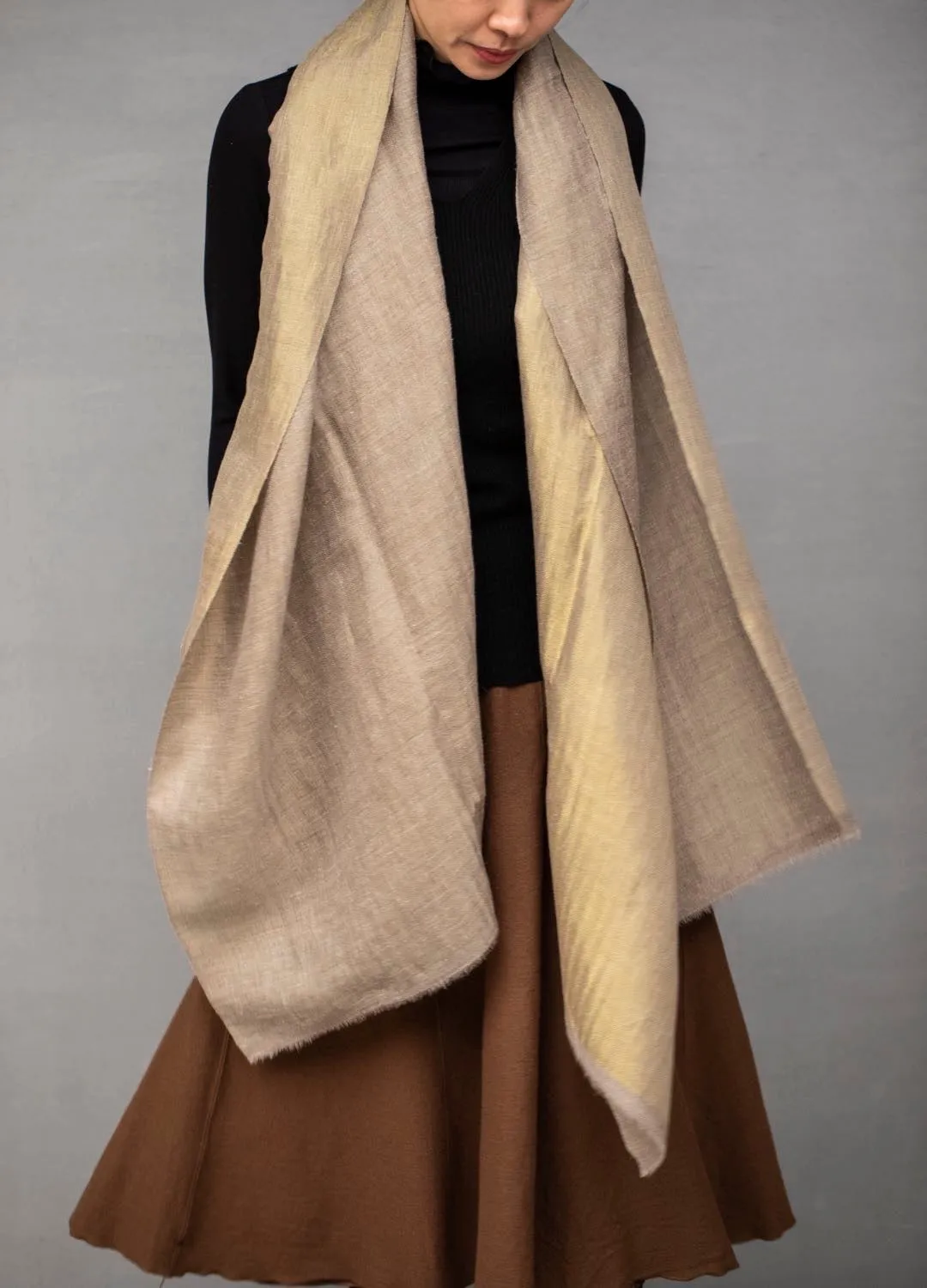 Moonlight Pashmina Shawl (Shimmering Gold backside)