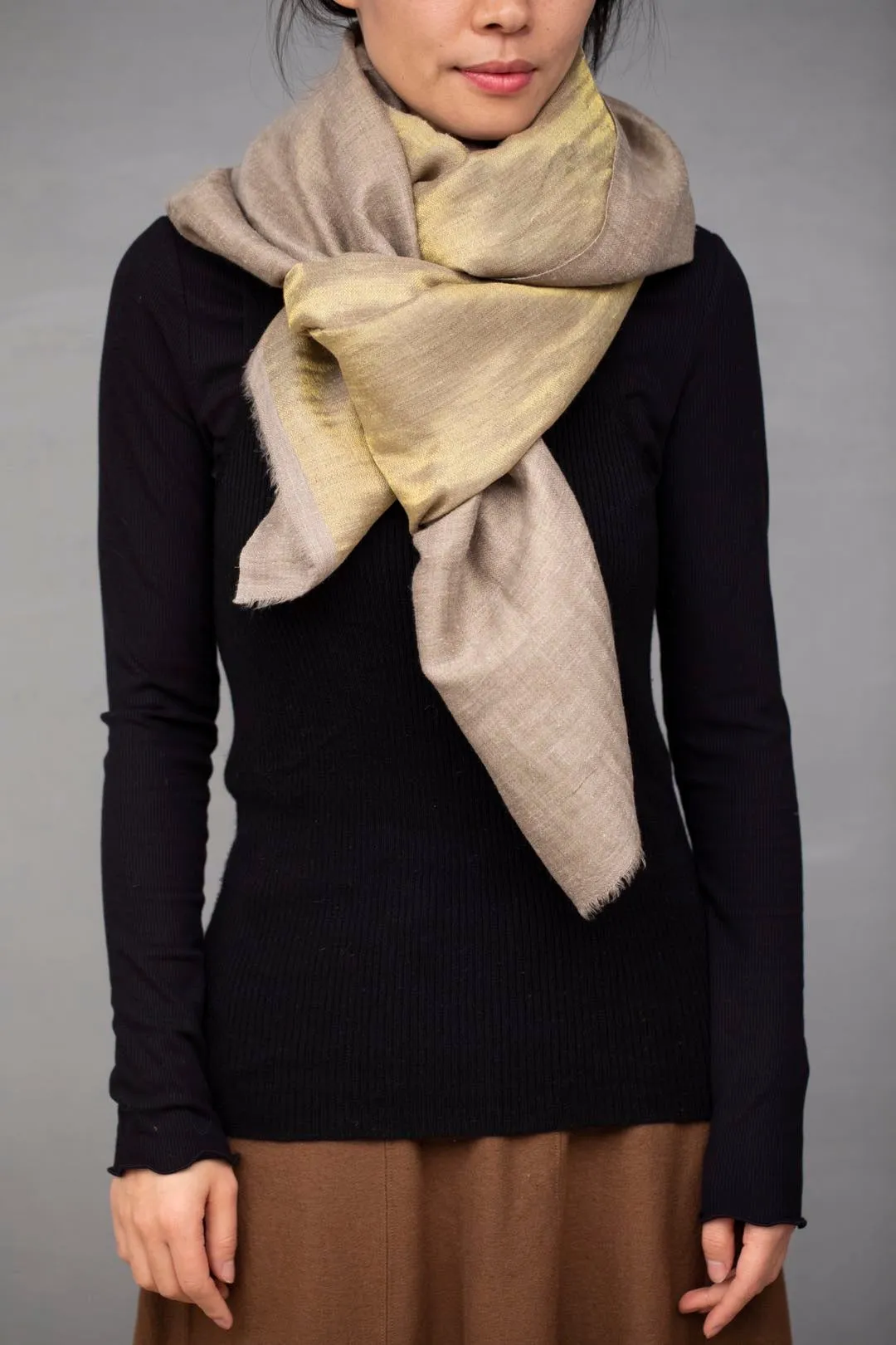 Moonlight Pashmina Shawl (Shimmering Gold backside)
