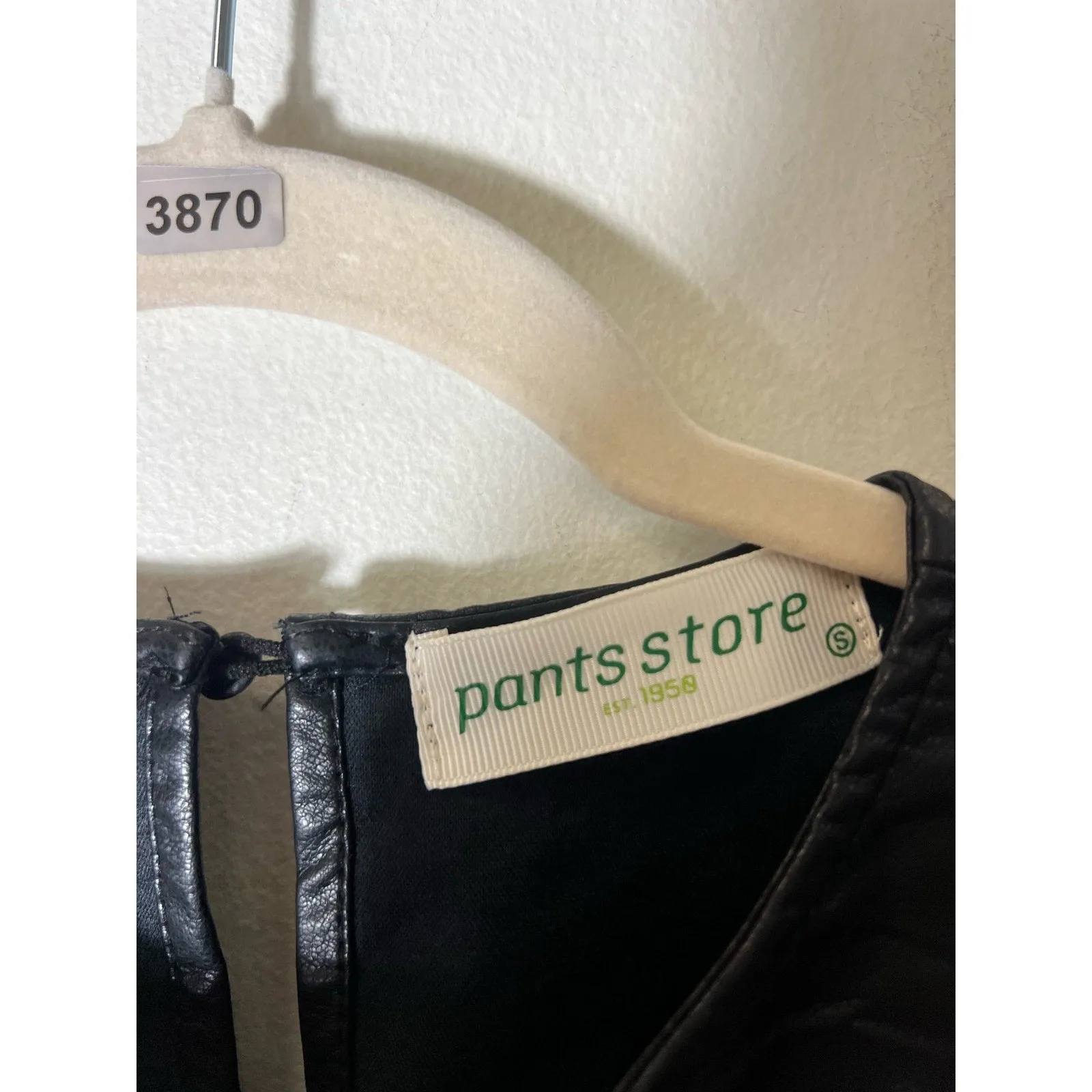 Pants Store Black Faux Leather Flutter Sleeve Top Sz S