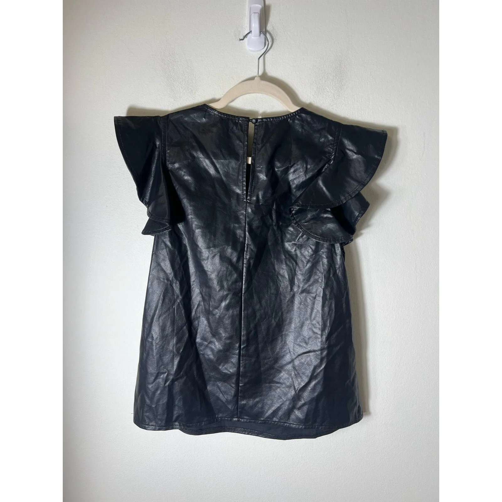 Pants Store Black Faux Leather Flutter Sleeve Top Sz S