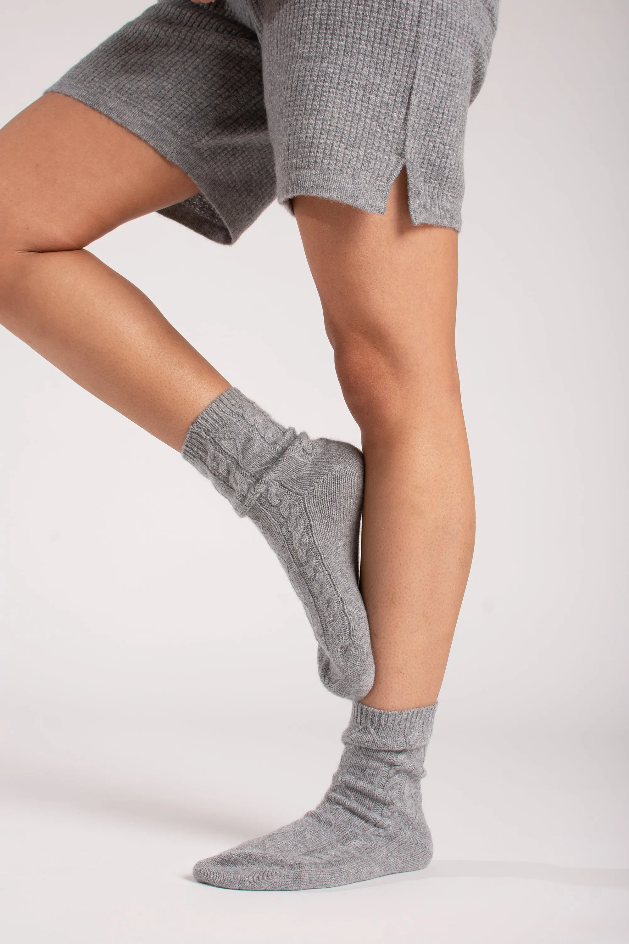 Premium 100% Cashmere Cable Knit Sleep Socks