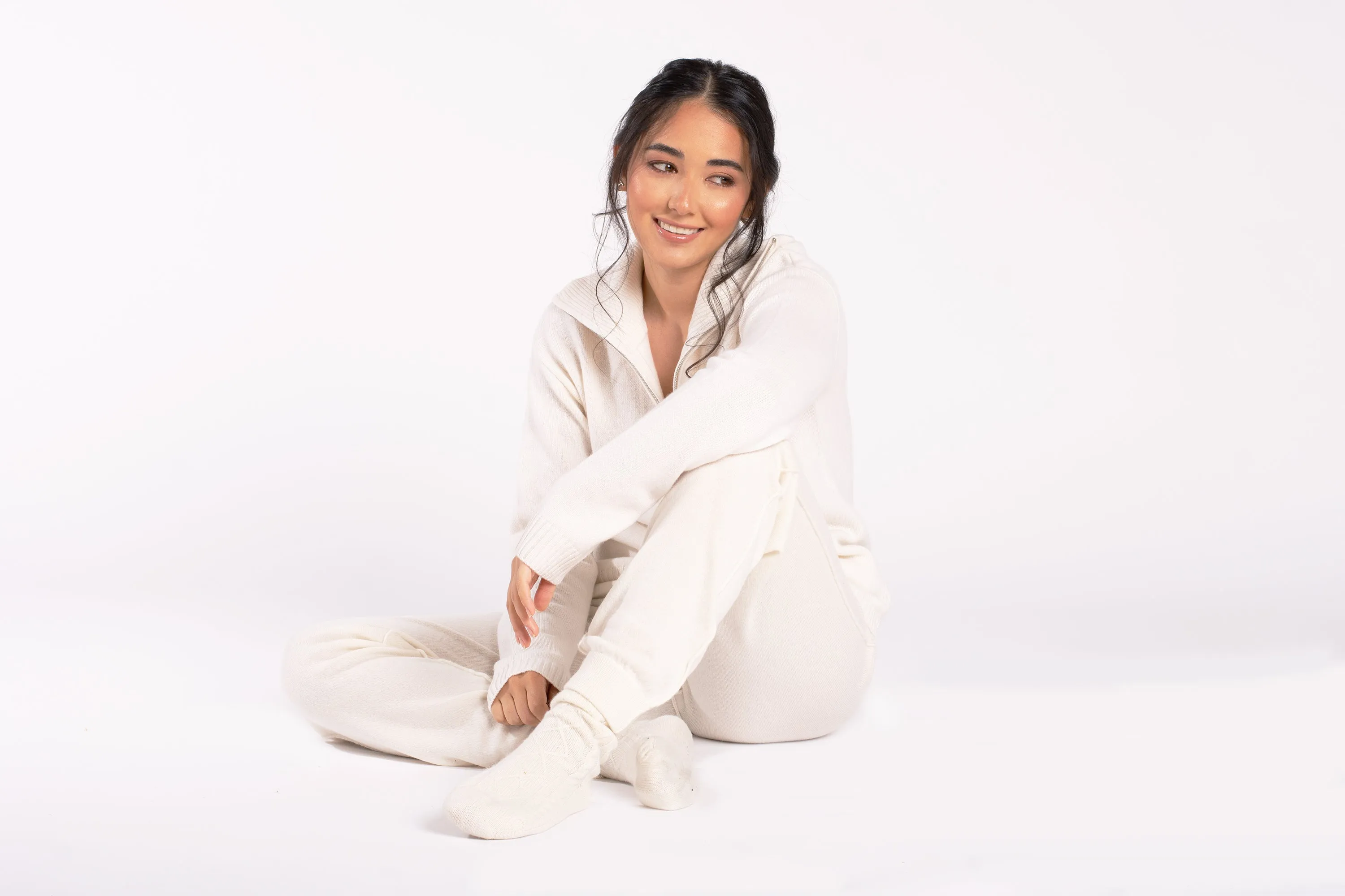 Premium 100% Cashmere Cable Knit Sleep Socks