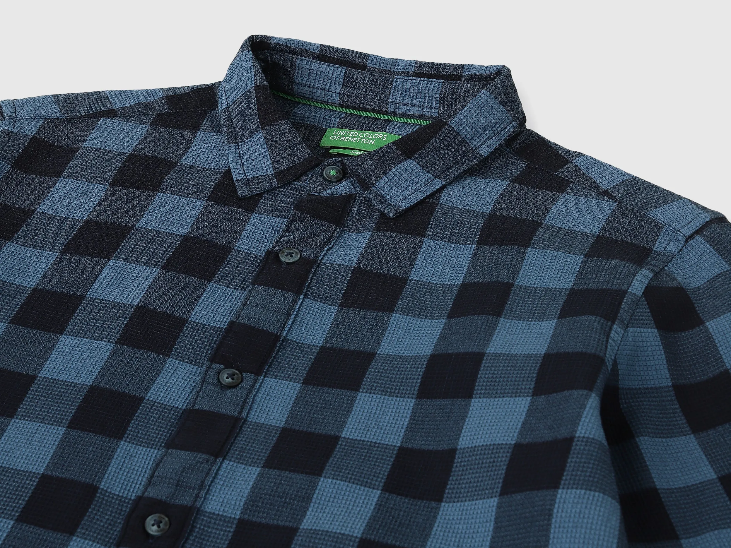 Regular Fit Spread Collar Checkered Shirts