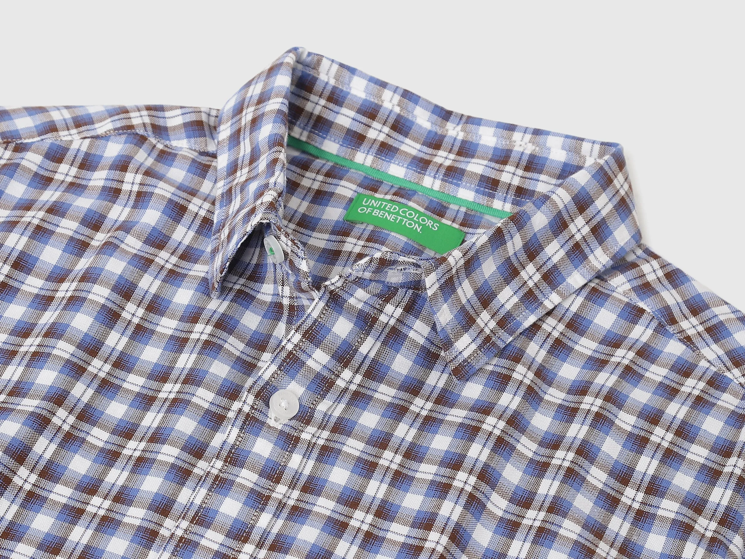 Regular Fit Spread Collar Checkered Shirts
