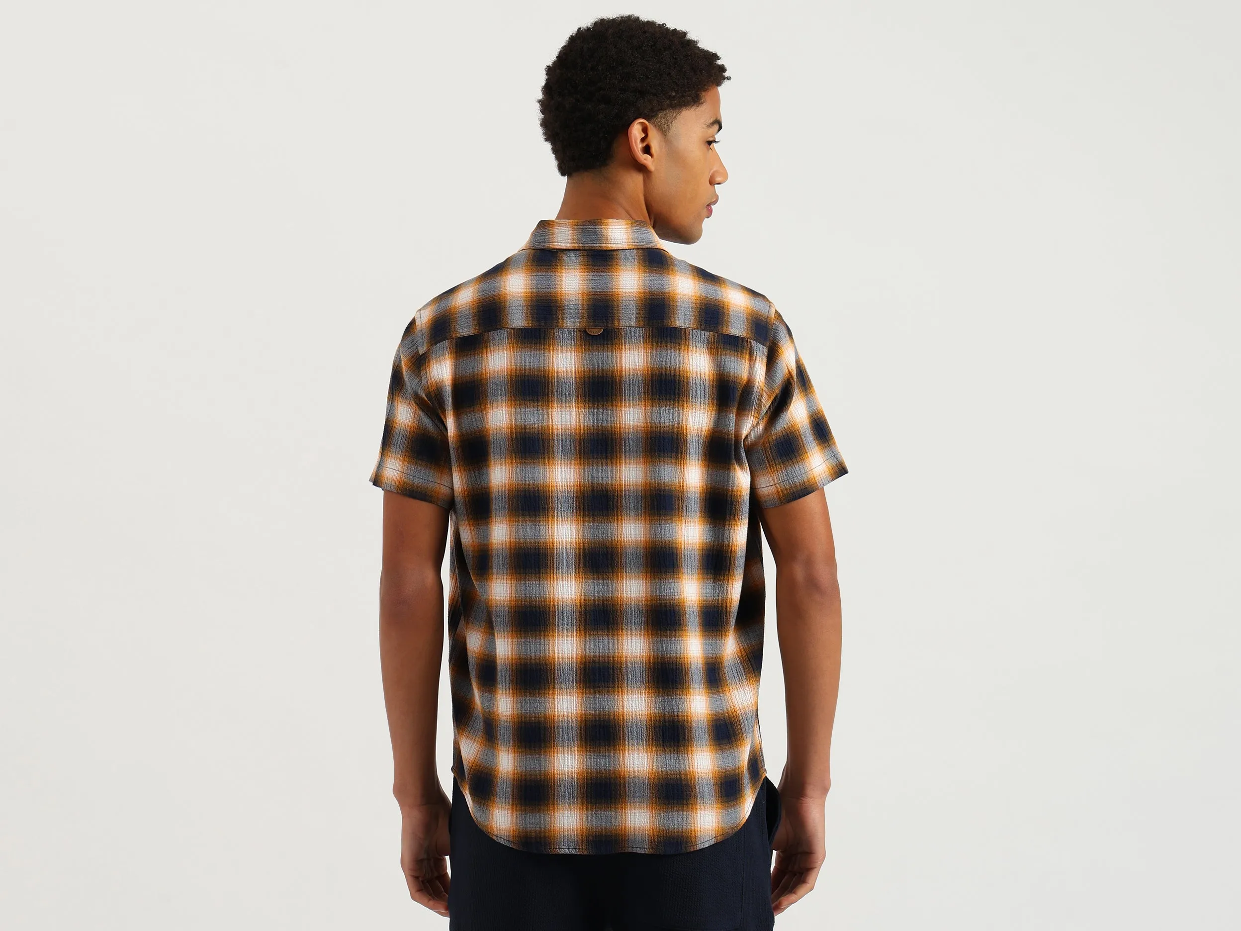 Relaxed Fit Spread Collar Crinkle Shadow Checkered Shirt