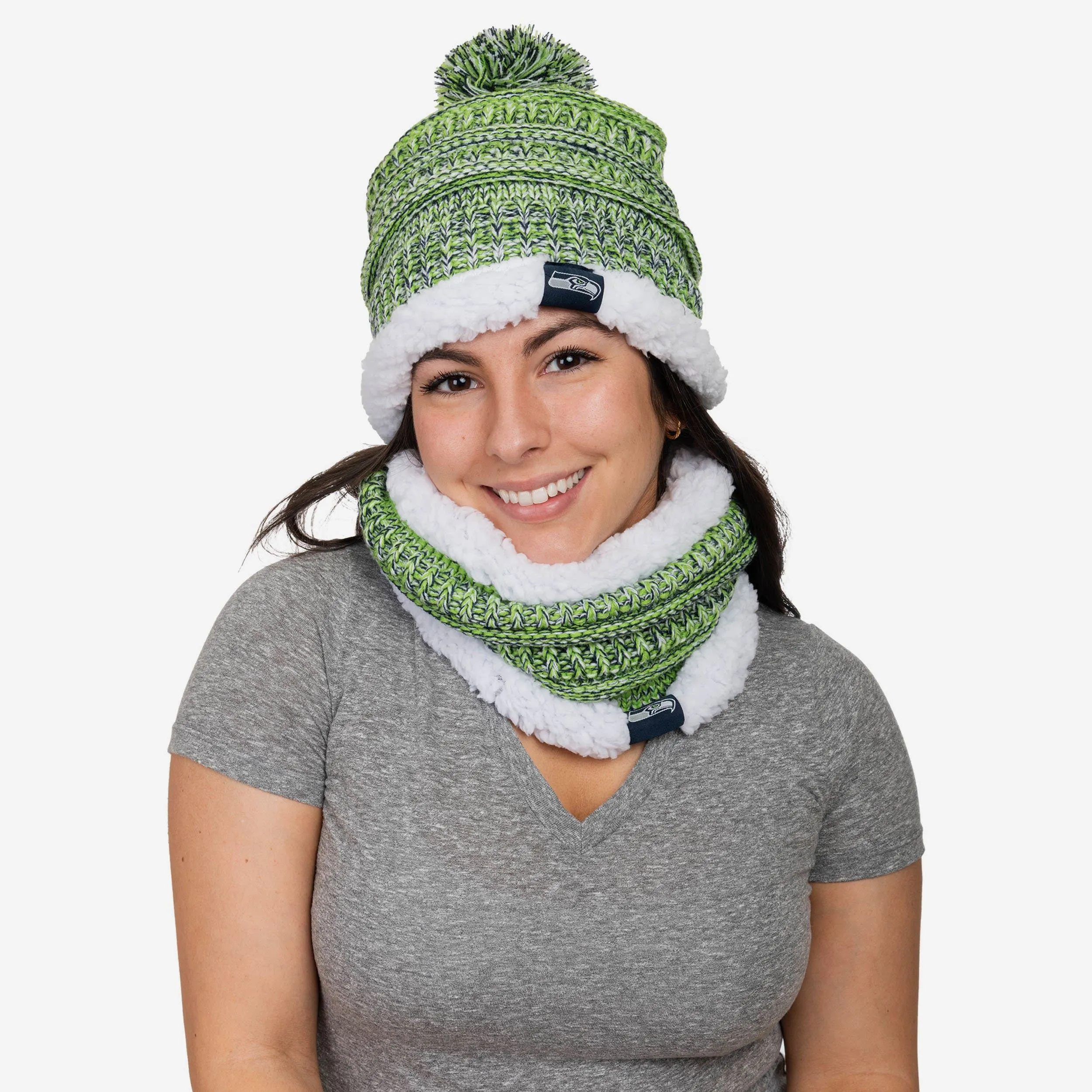 Seattle Seahawks Womens Color Wave Chunky Beanie & Gaiter Scarf Set