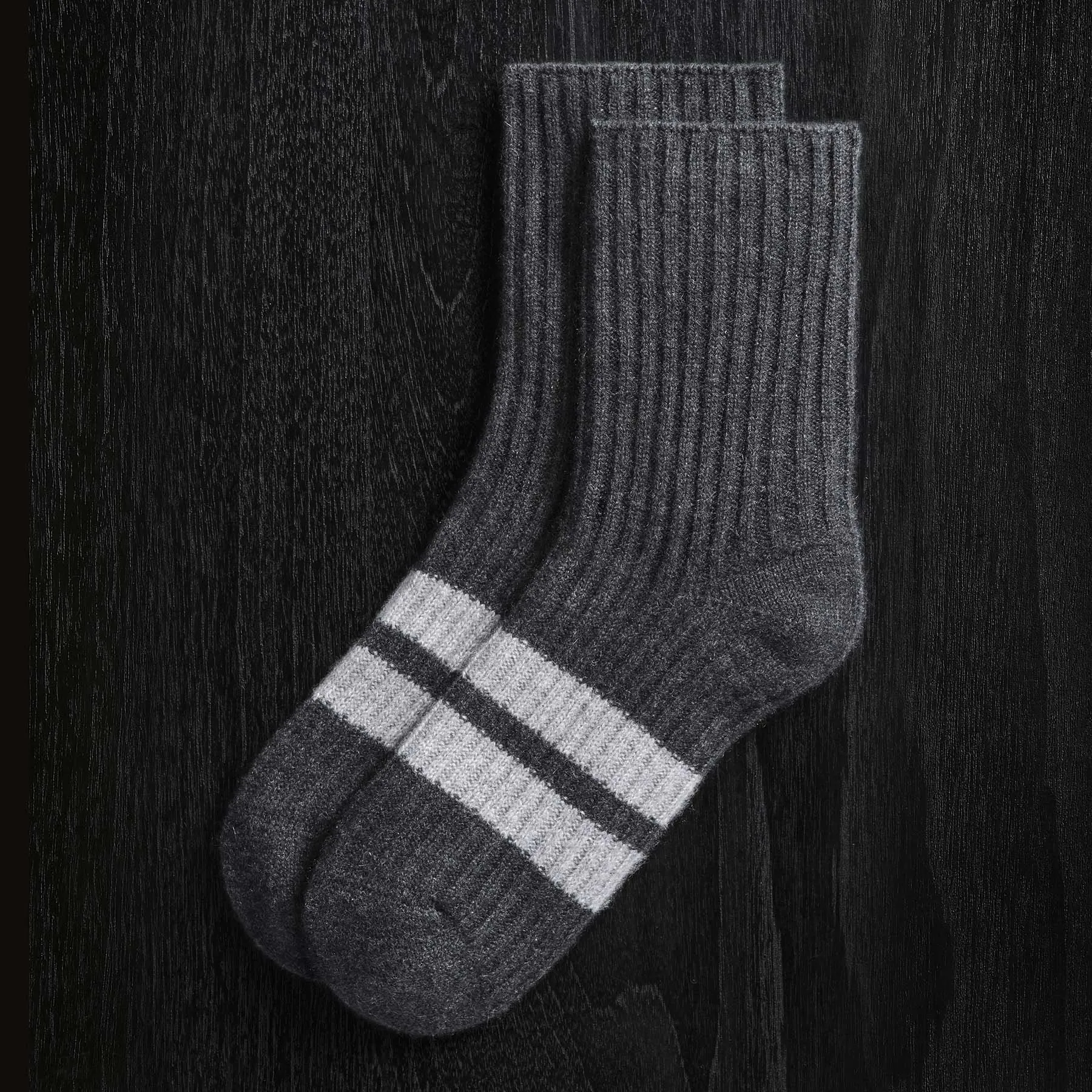 Short Cashmere Sock - Coal/Heather Grey