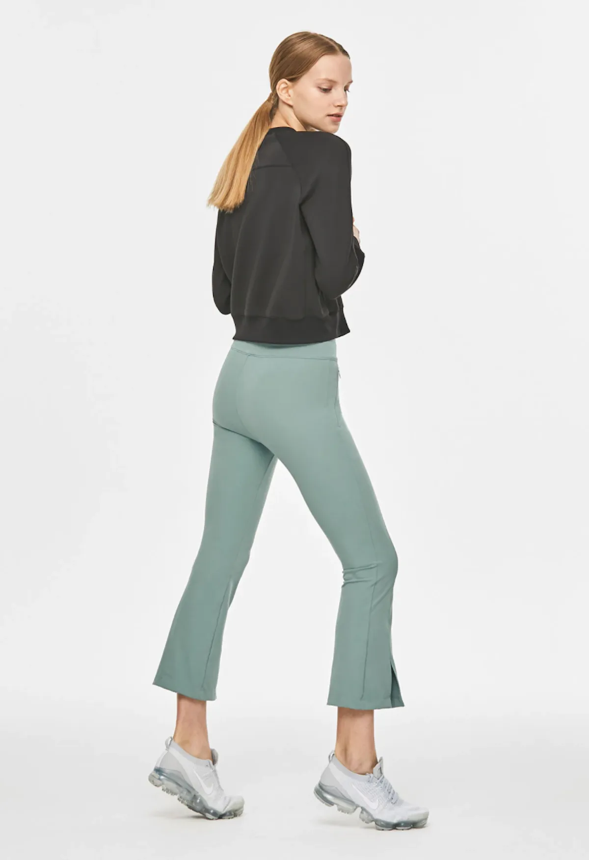 Short Flare Leggings