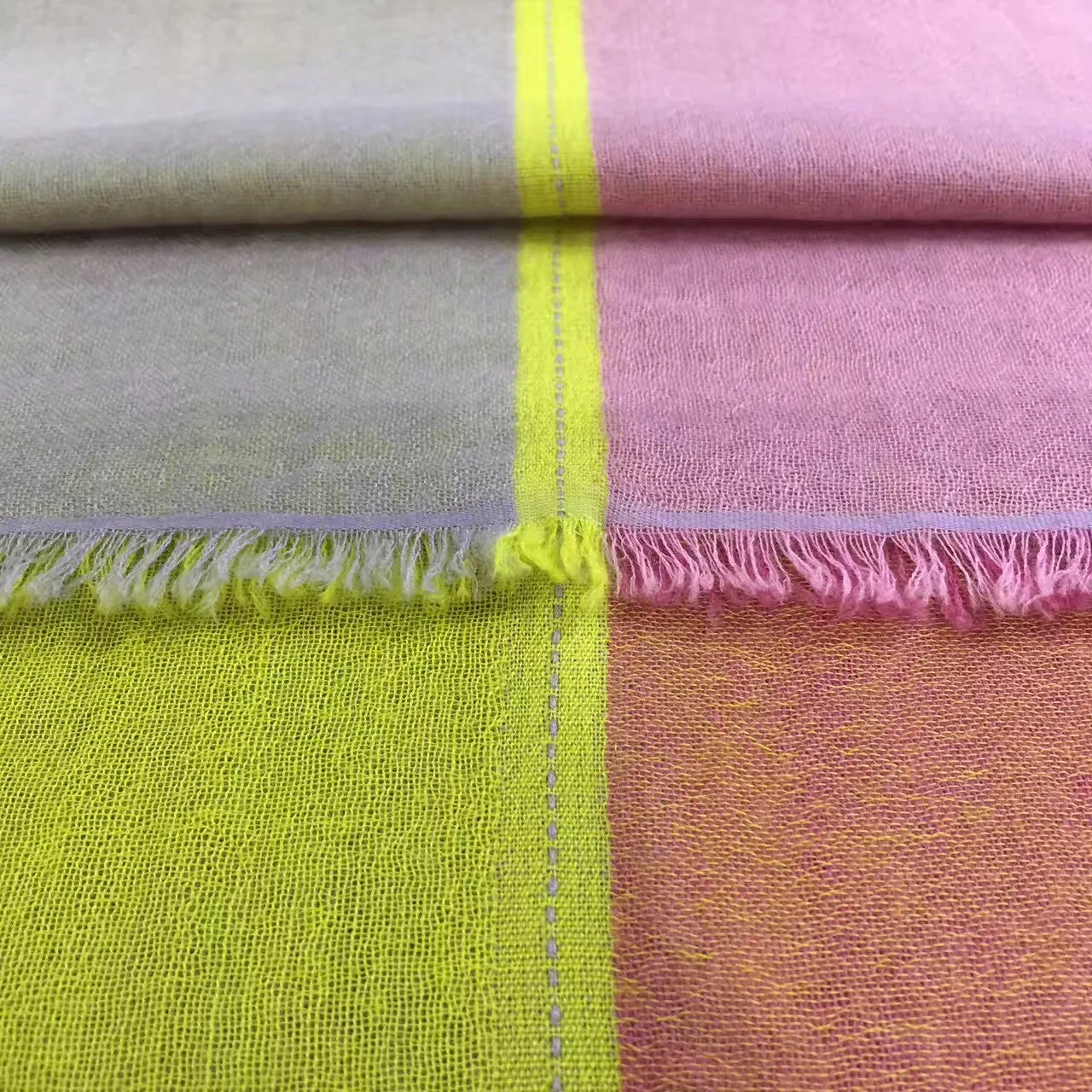 Stunning Quadra Cashmere Scarf - Soft Pink & Purple
