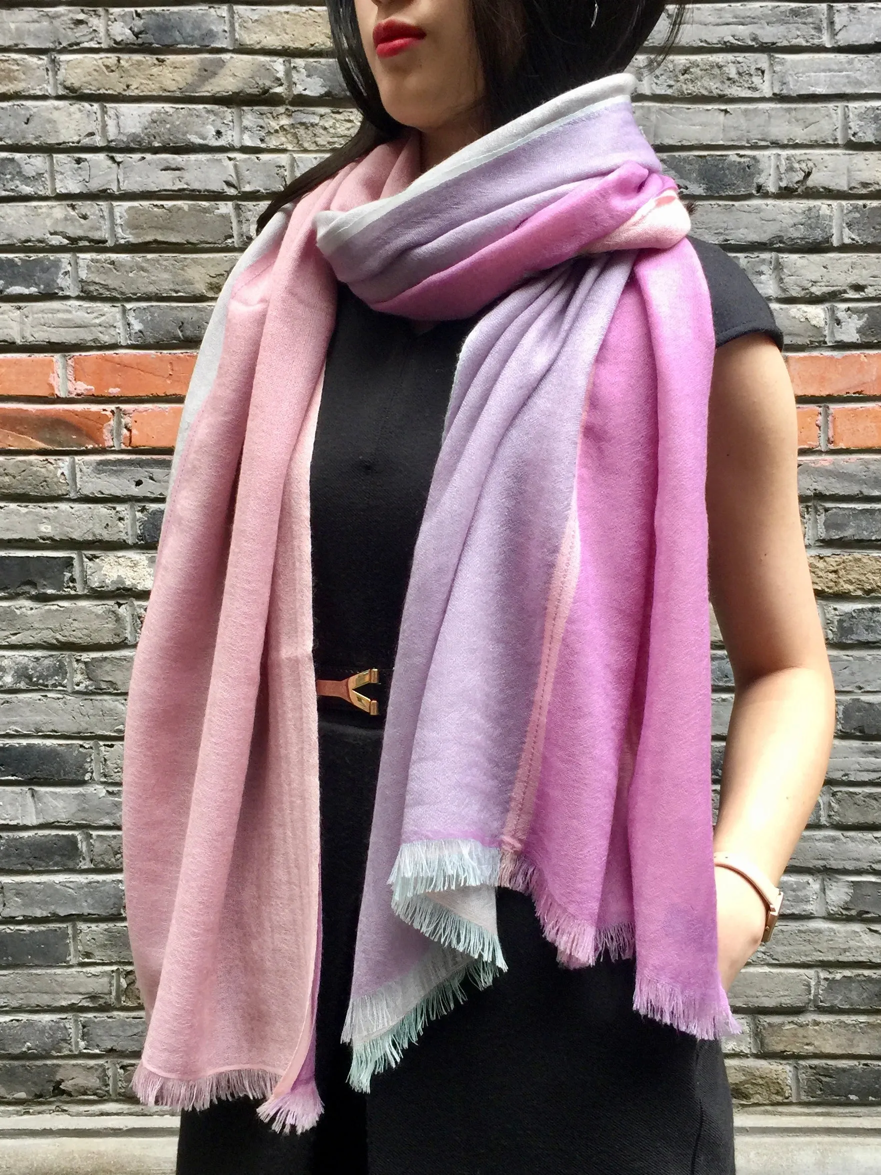 Stunning Quadra Cashmere Scarf - Soft Pink & Purple