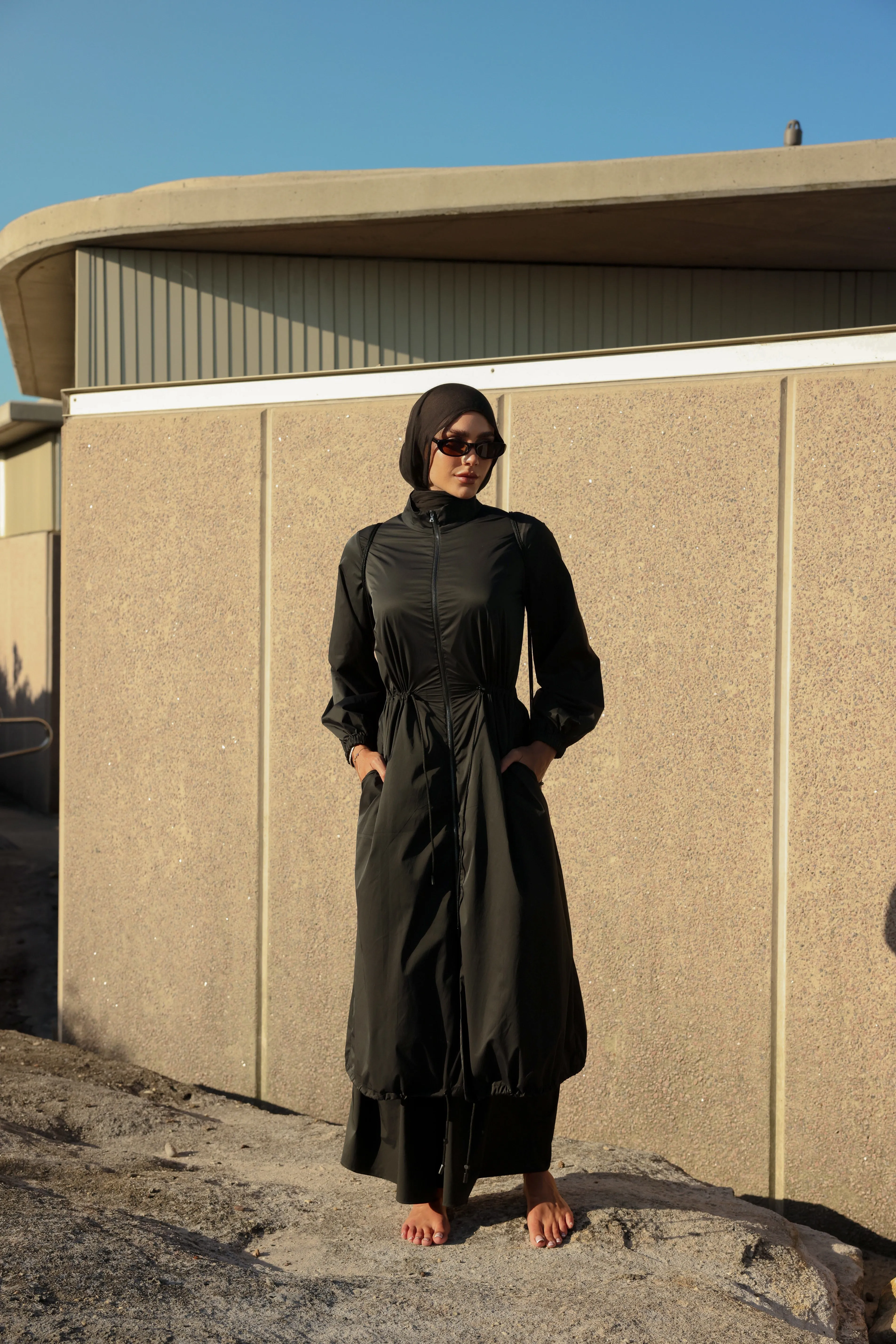 The Lightweight Trench Black (3 weeks)