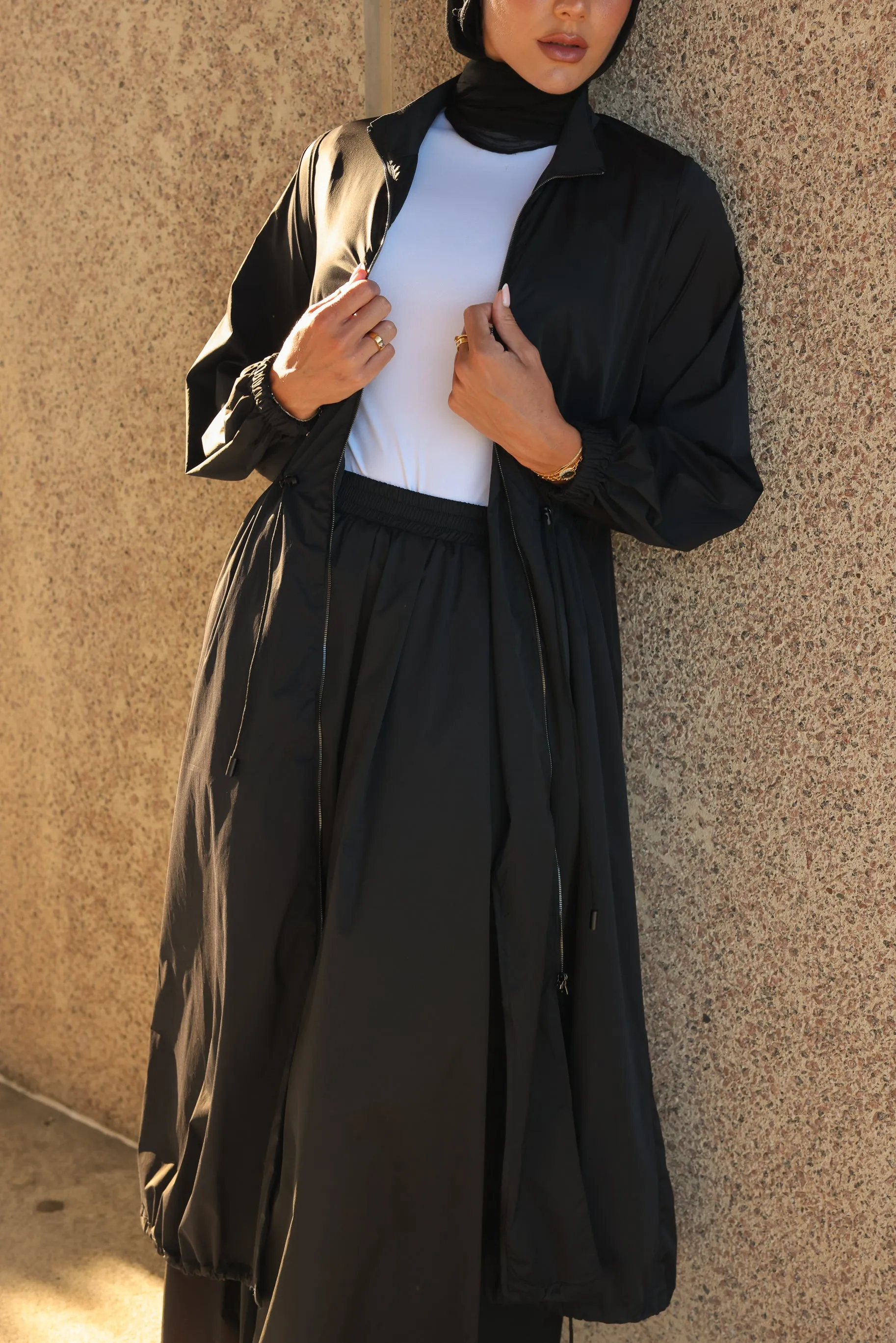 The Lightweight Trench Black (3 weeks)