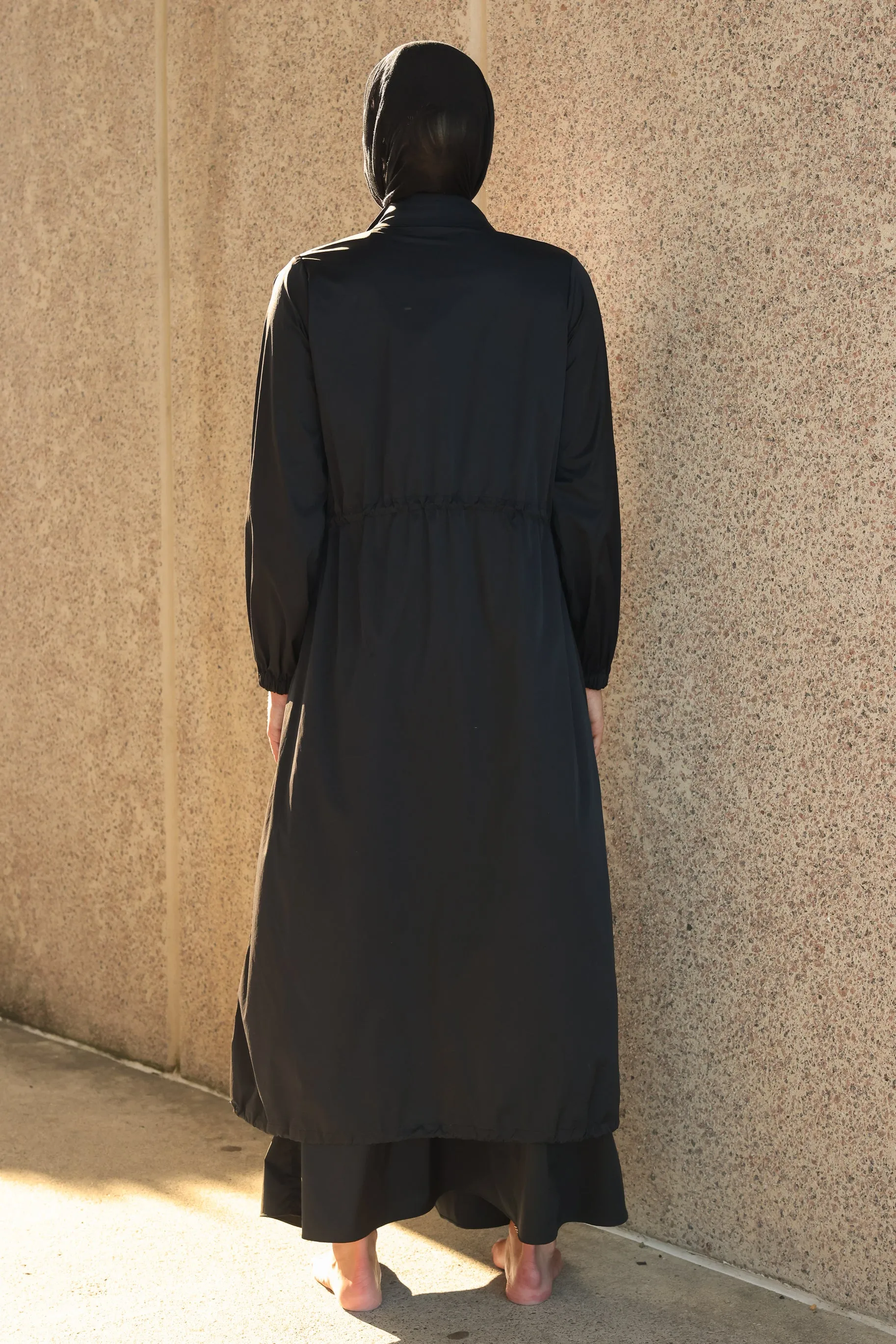 The Lightweight Trench Black (3 weeks)