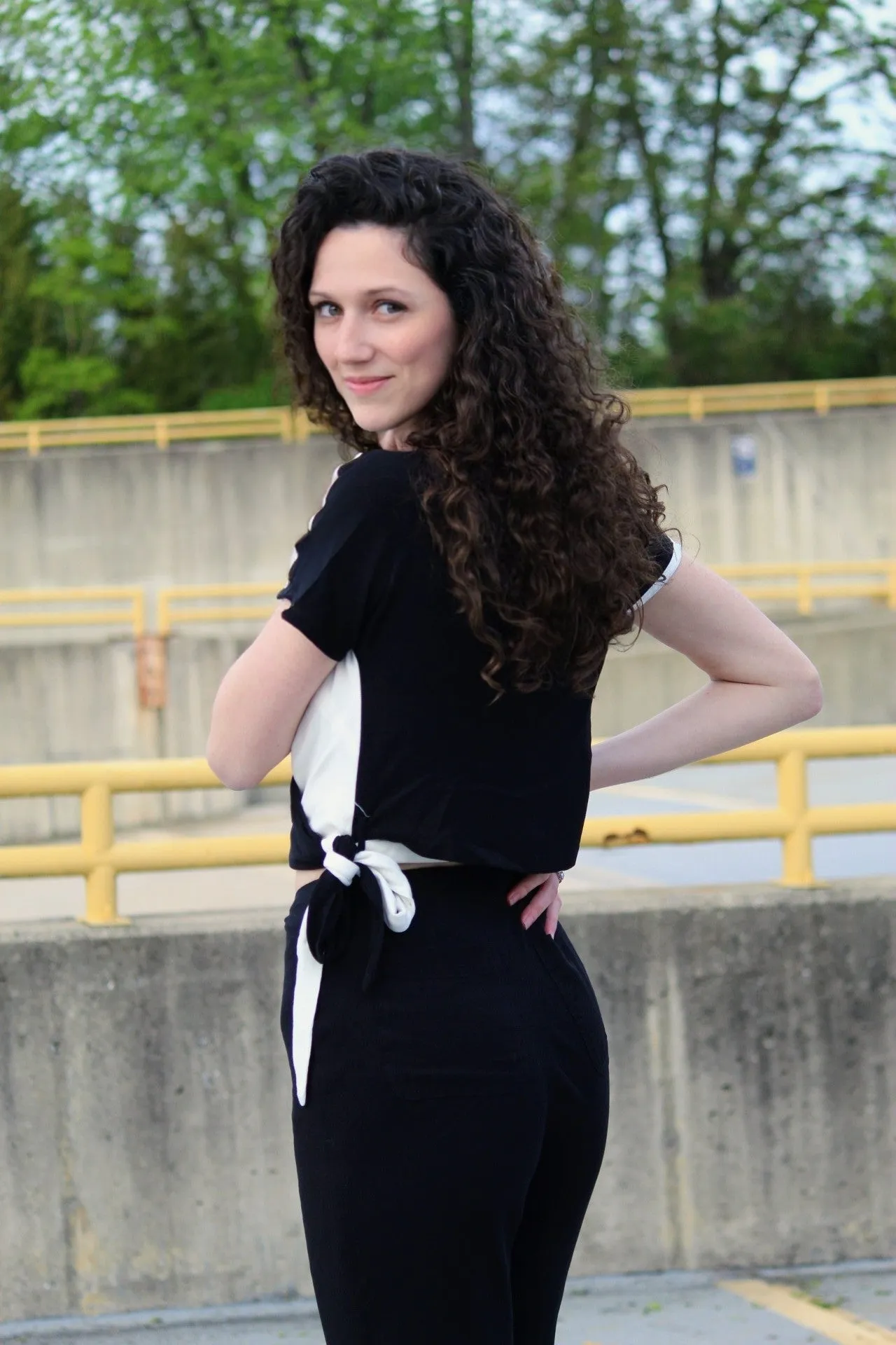 THE Melody  TIED SLIM PANT