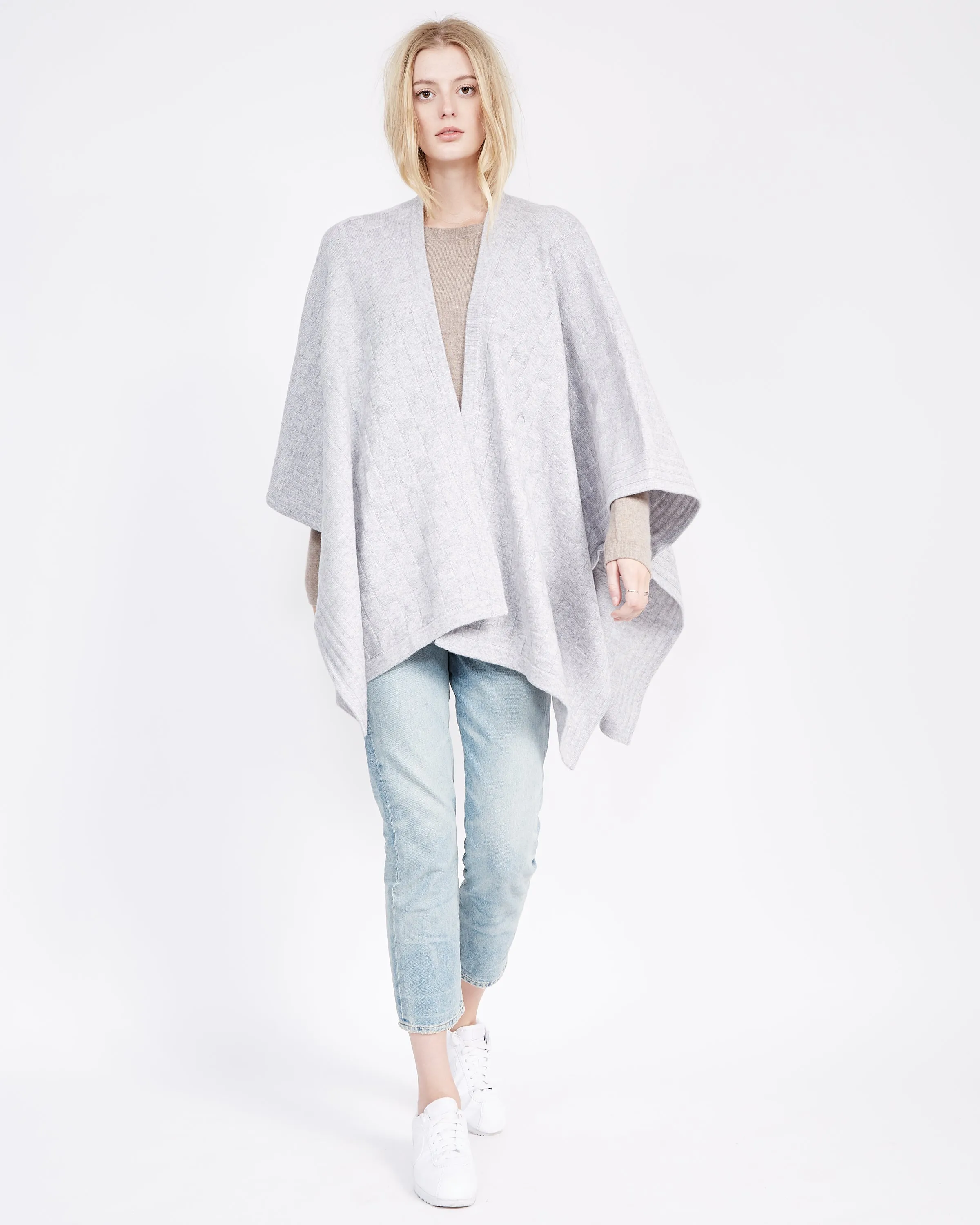 Unisex Trimmed Wrap