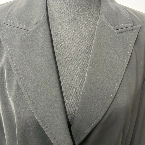 VotreNom Collection 2 piece suit, black, size 10