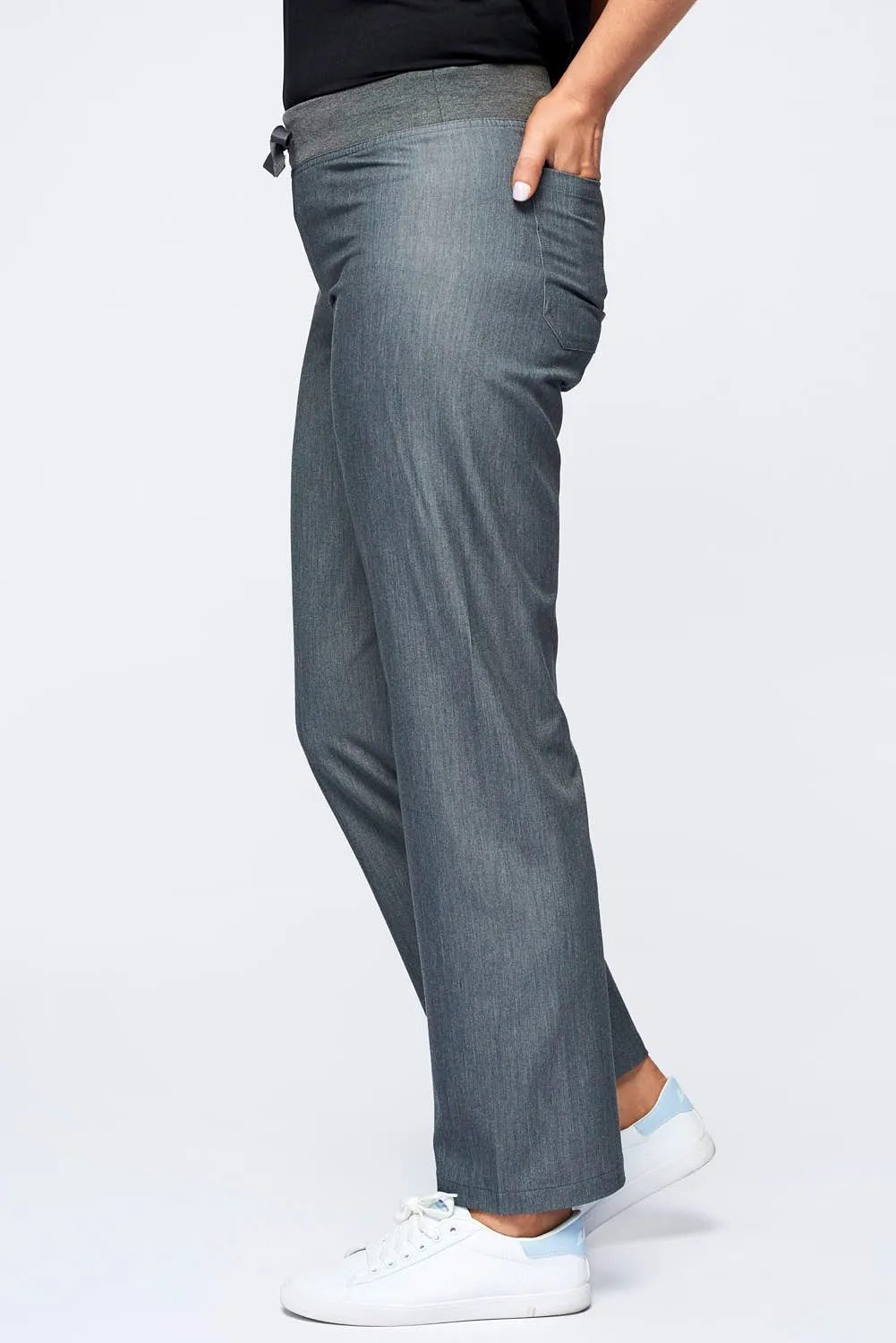 Women's Essential Straight-Cut Scrub Pants