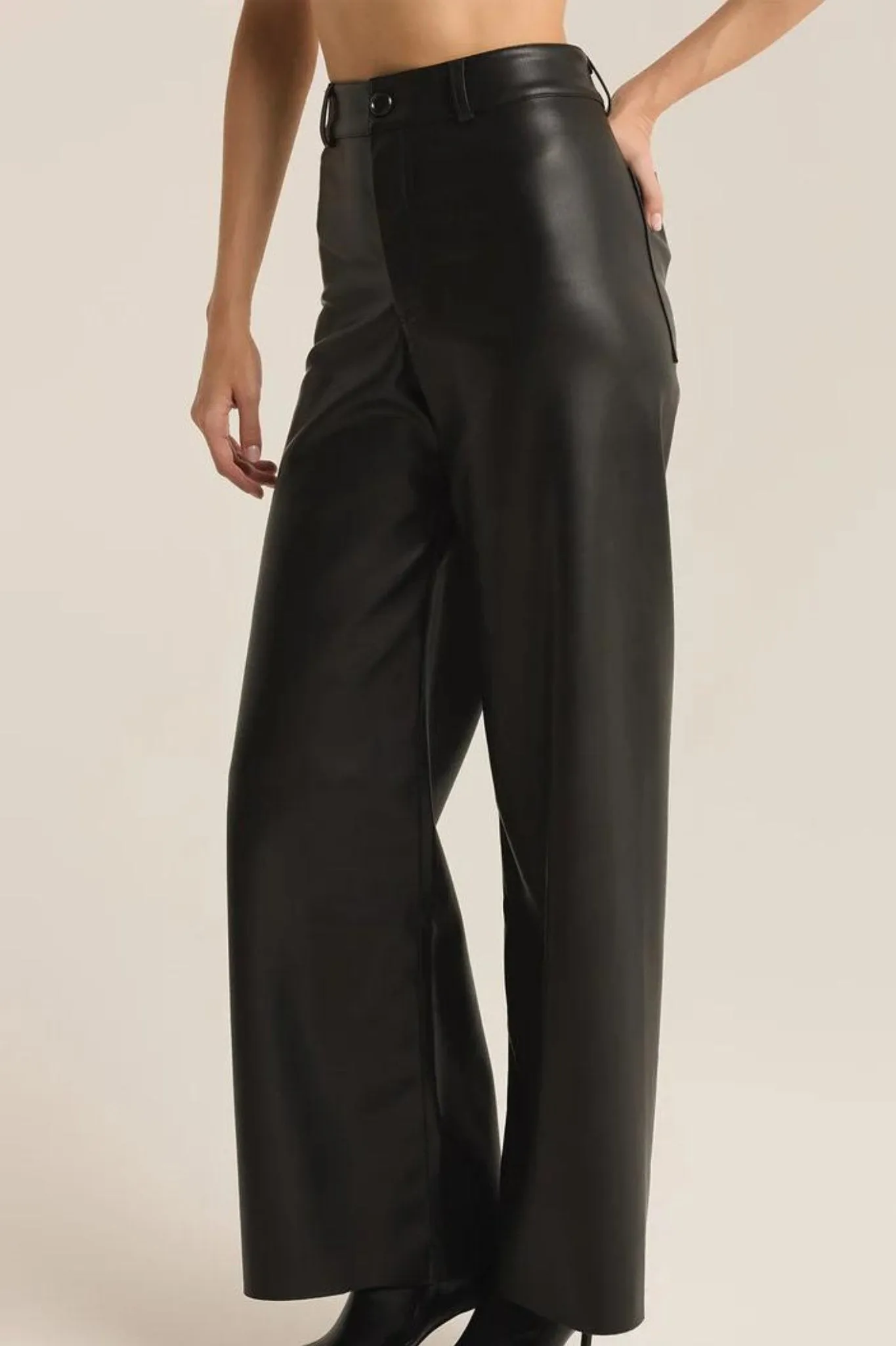 Z Supply: Rilynn Faux Leather Pant in Black